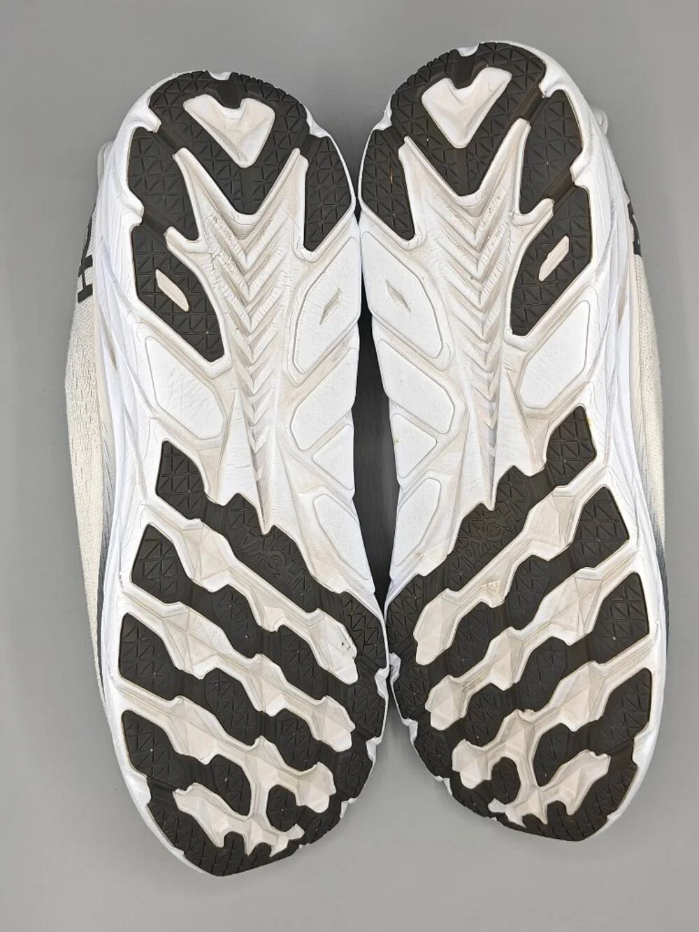 Hoka One One hoka one